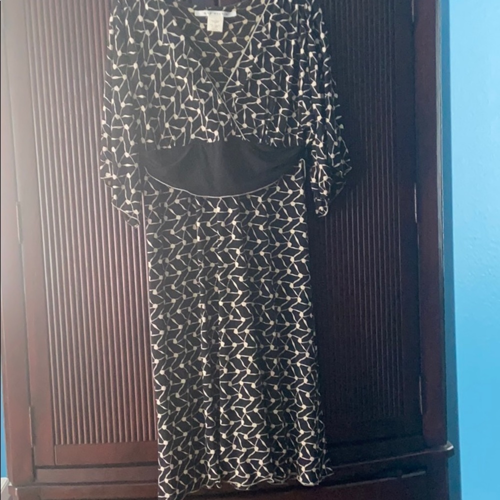 Max Studio Dress - Picture 2 of 4
